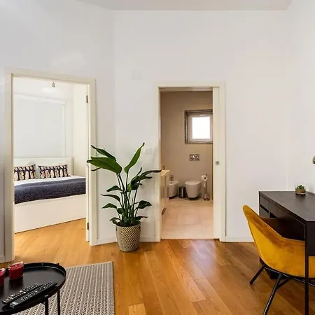 Campo De Ourique Modern Apartment Lisbon